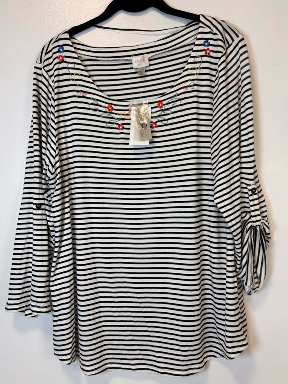 Cupio Women's Black & White Striped Floral Embroidered Scoop‎ Neck Top Size XL